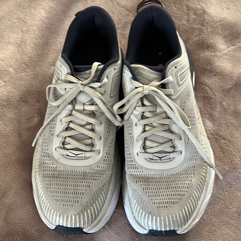 Hoka One One Bondi size 10